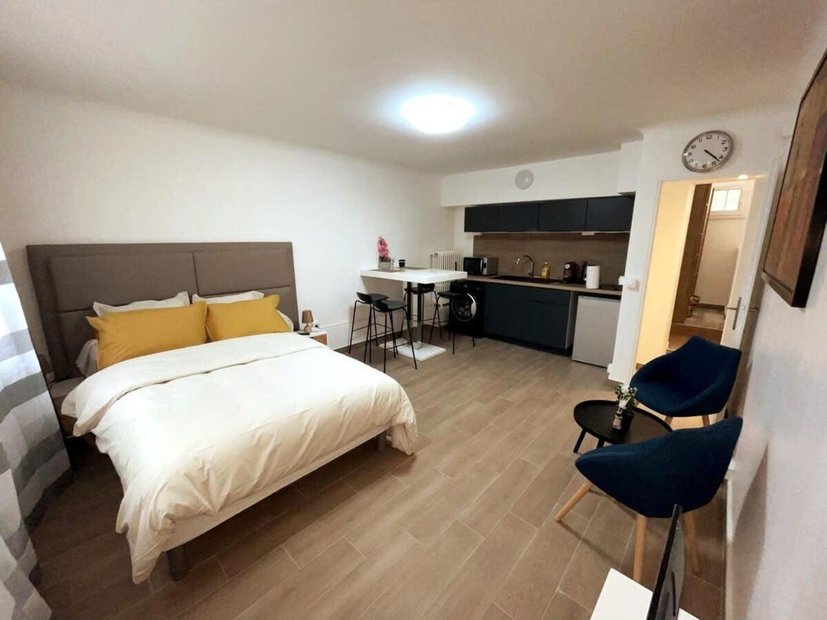 Sejour A Melun Appart'Hotel De La Mediatheque Buitenkant foto