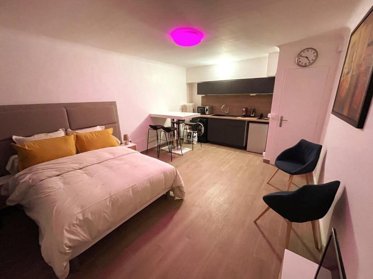 Sejour A Melun Appart'Hotel De La Mediatheque Buitenkant foto